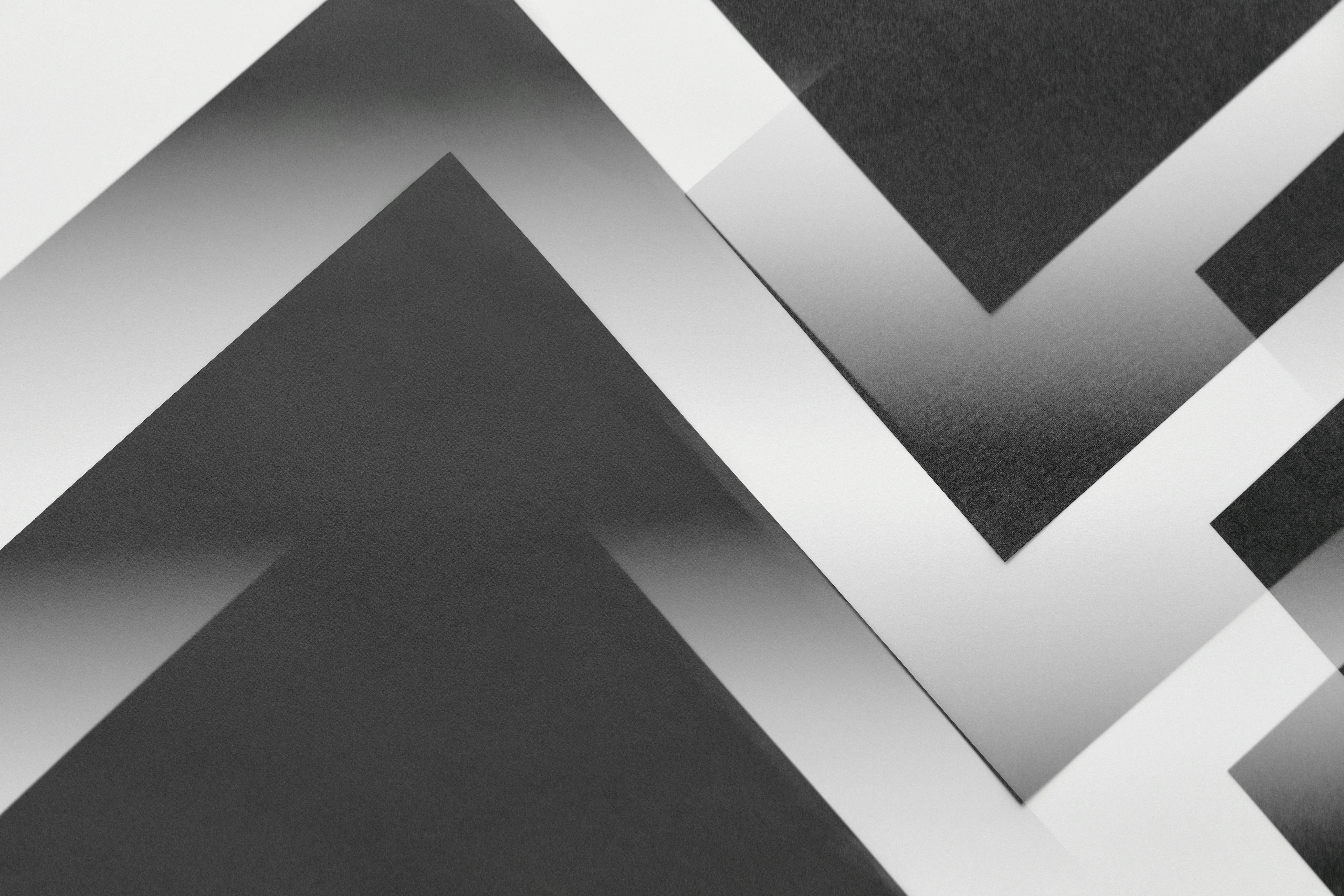 Dark themed zig zag lines.