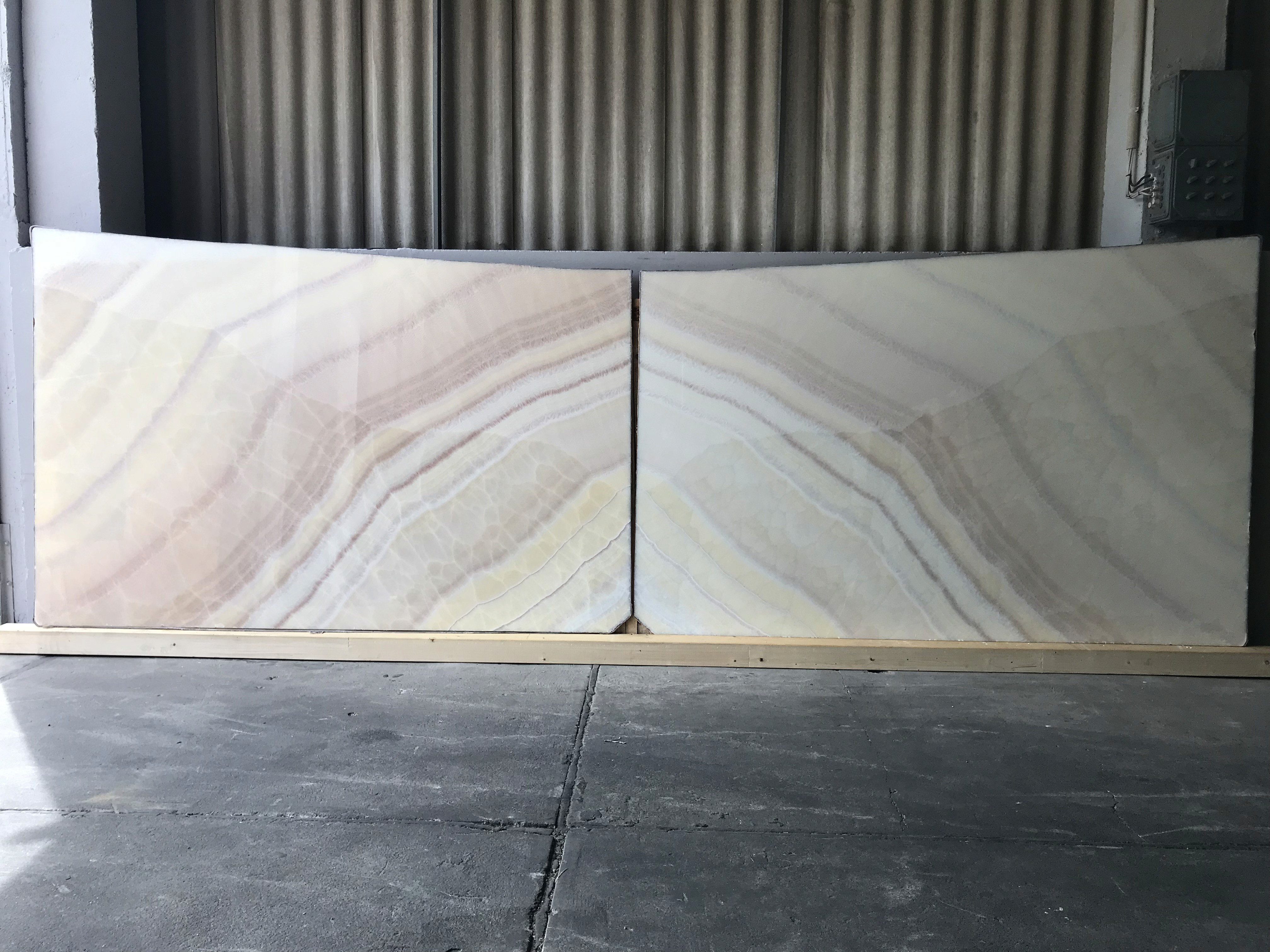 Polierte Honey Onyx slab mit welligem Muster