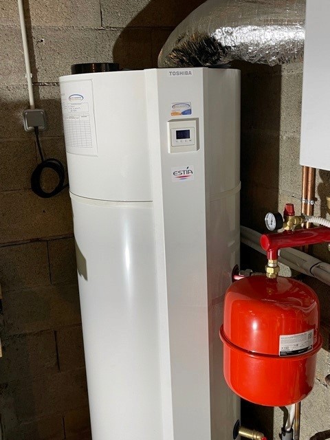 Installation chauffe-eau thermodynamique Ain