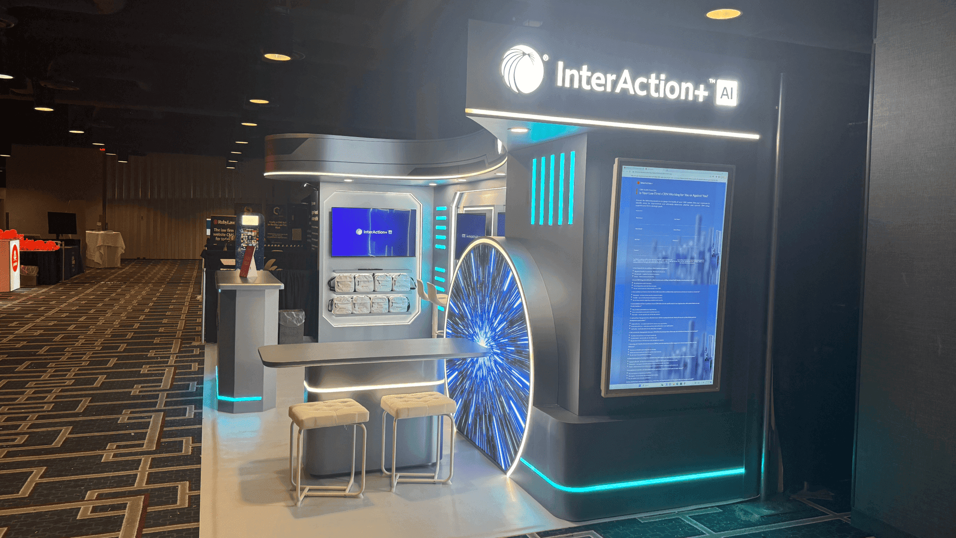 custom exhibit design and build checklist for Las Vegas trade show booth builders