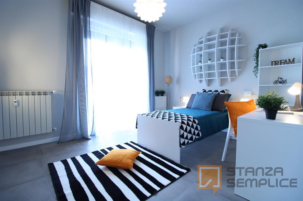 15 sqm room in Via Schivardi, Brescia