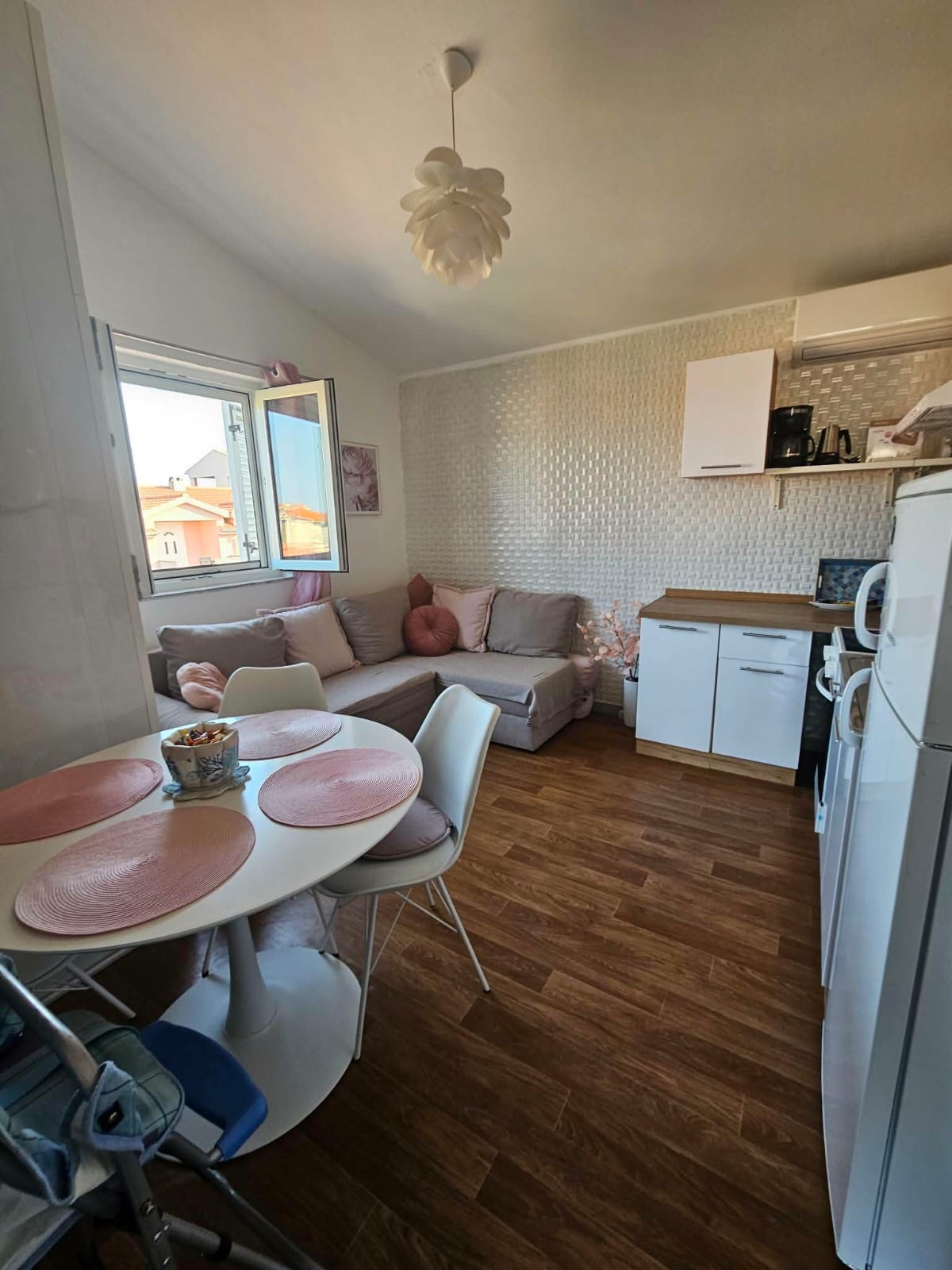 Apartment image