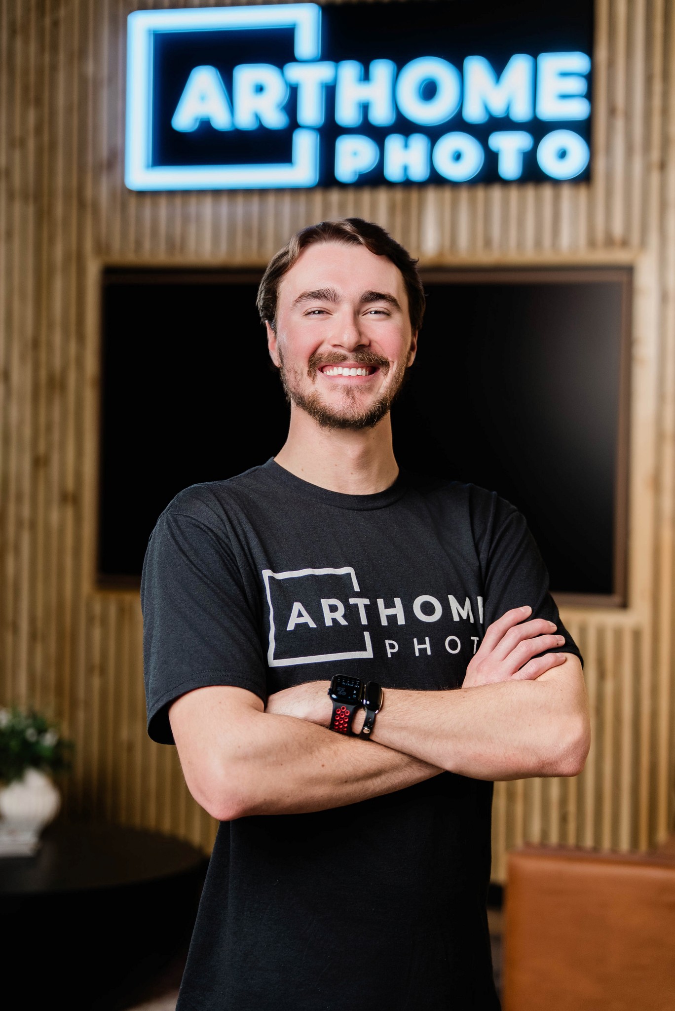 lady with orange folder