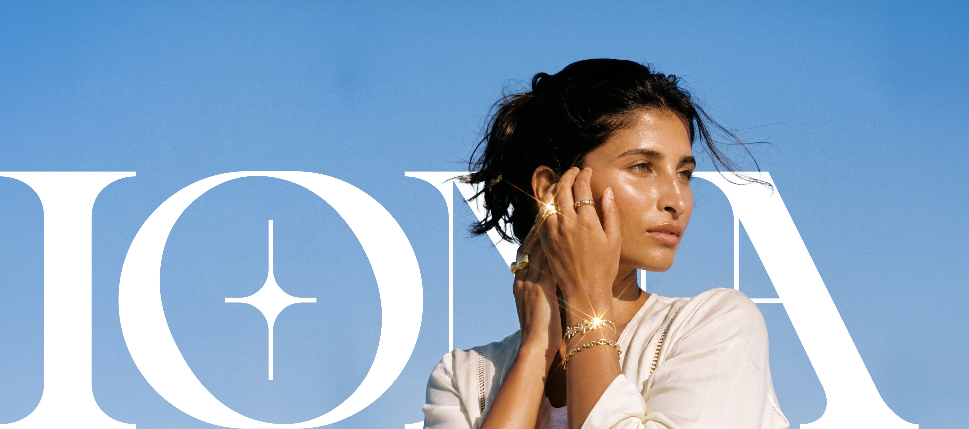 a personalized fashion stylist powered by AI