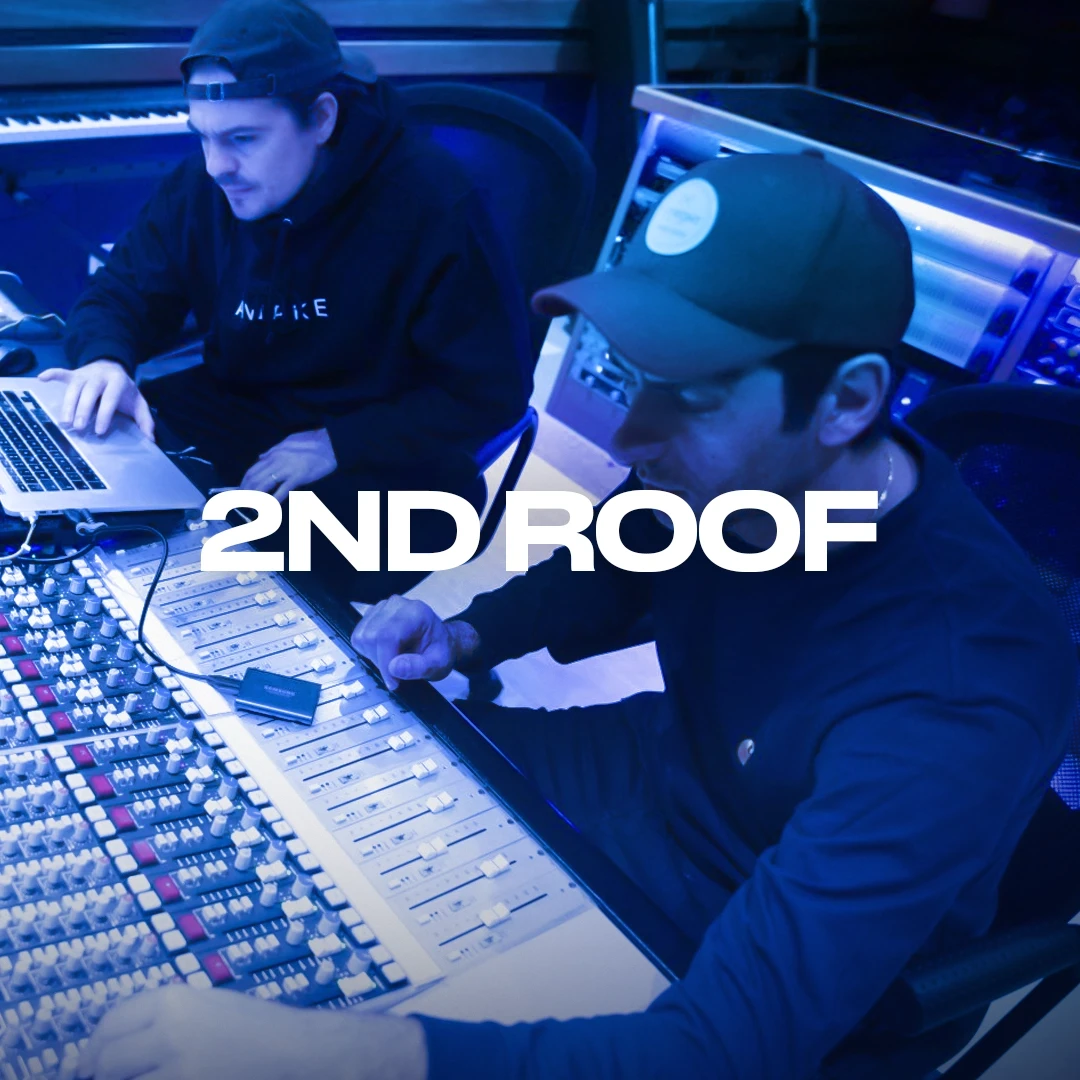 2nd Roof in studio di produzione musicale.