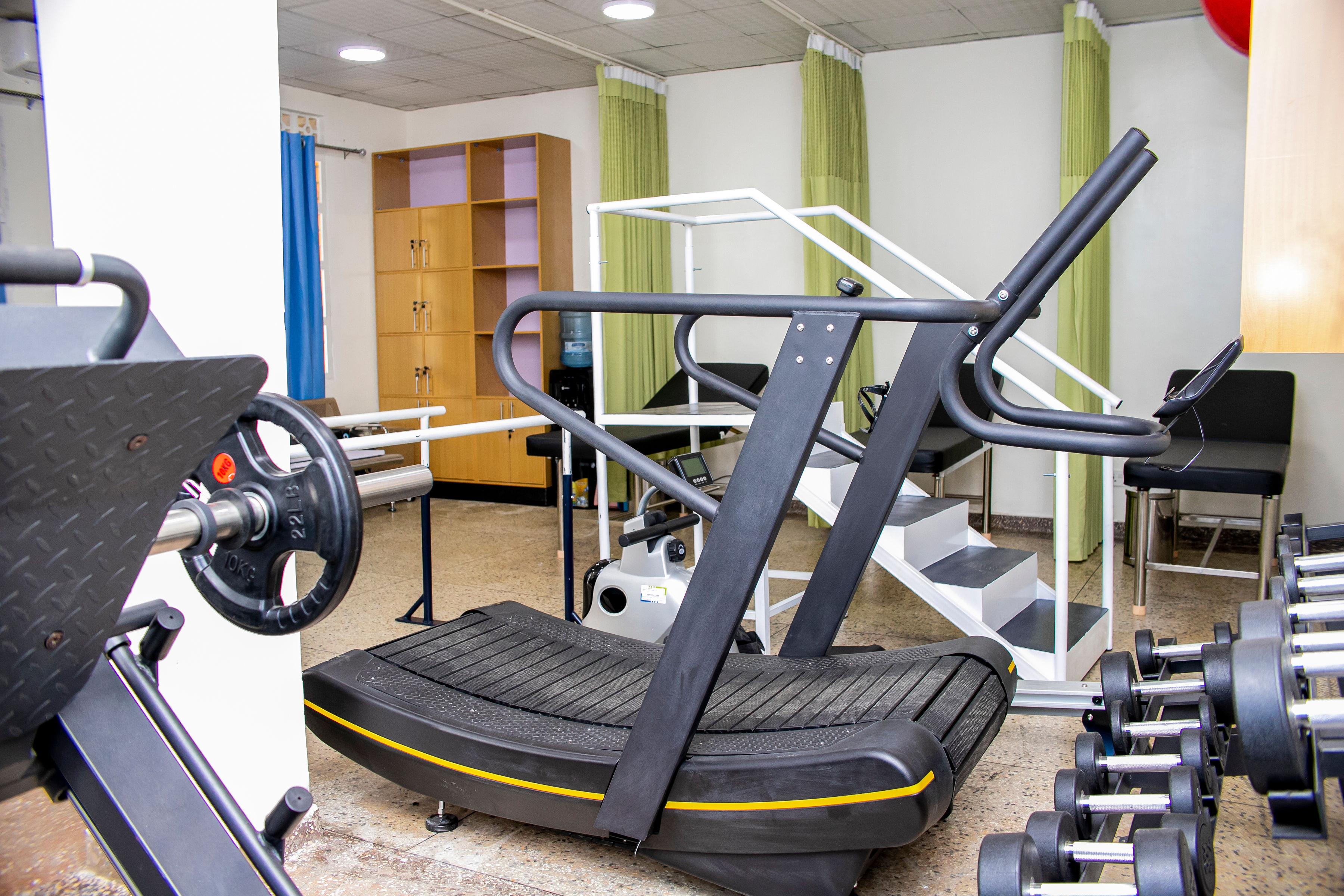 Medium shot nurses with face masks