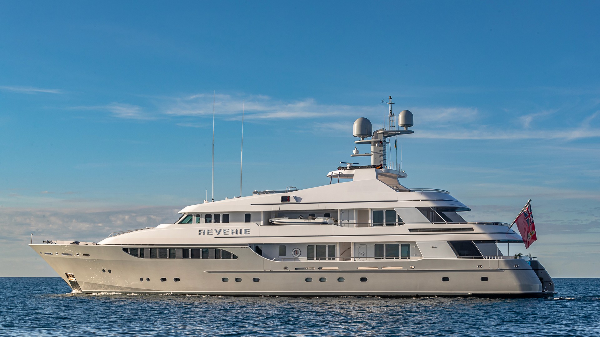 Reverie Cruising Profile