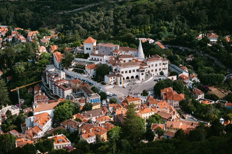 How to get to Sintra from Lisbon