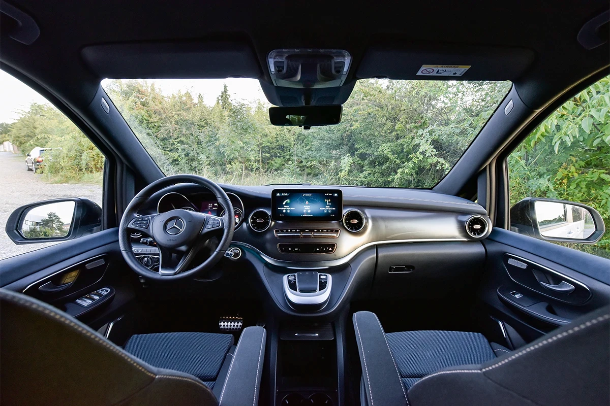 mercedes classe EQV interieur avant