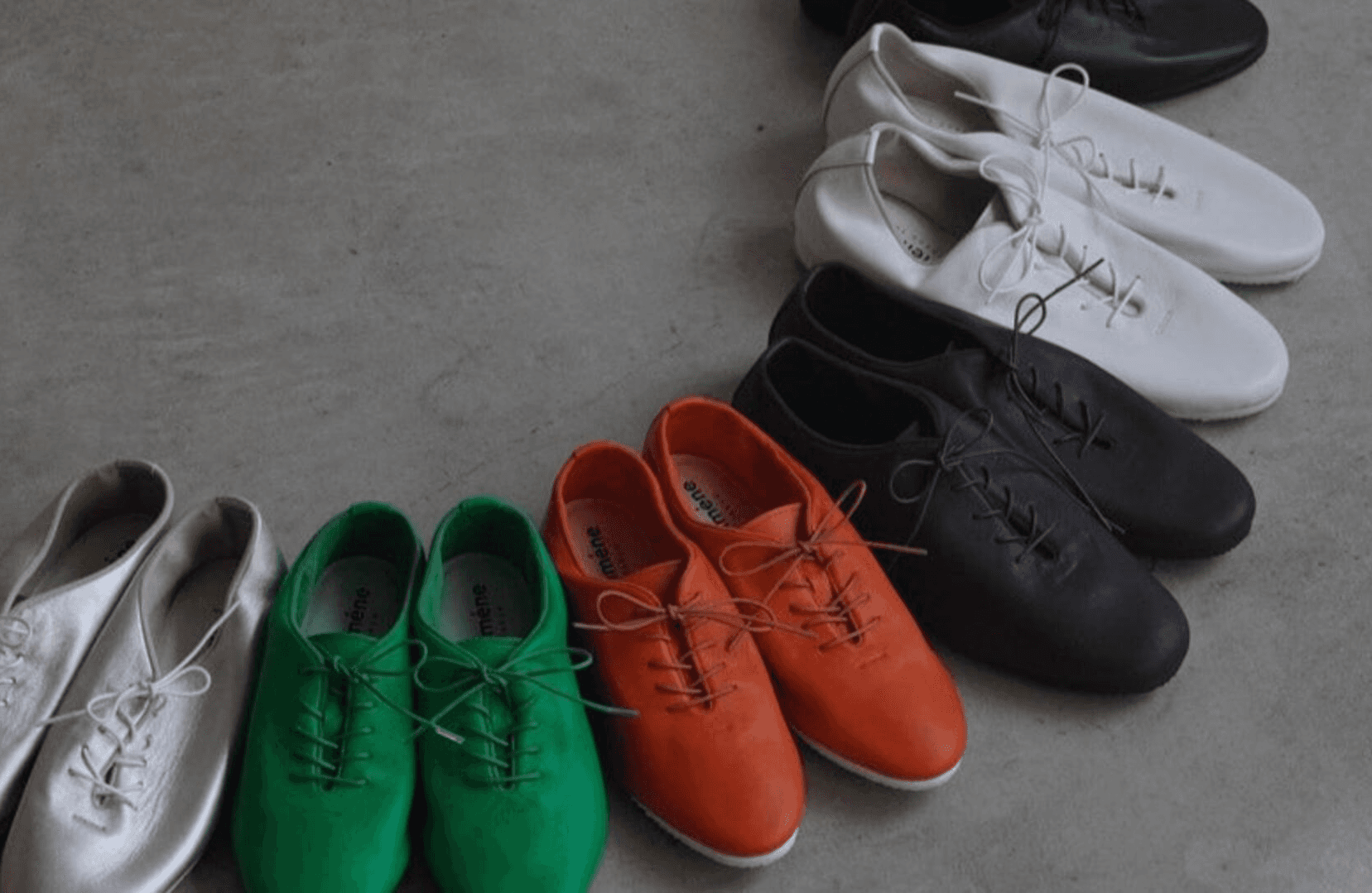 Man wearing VR glasses