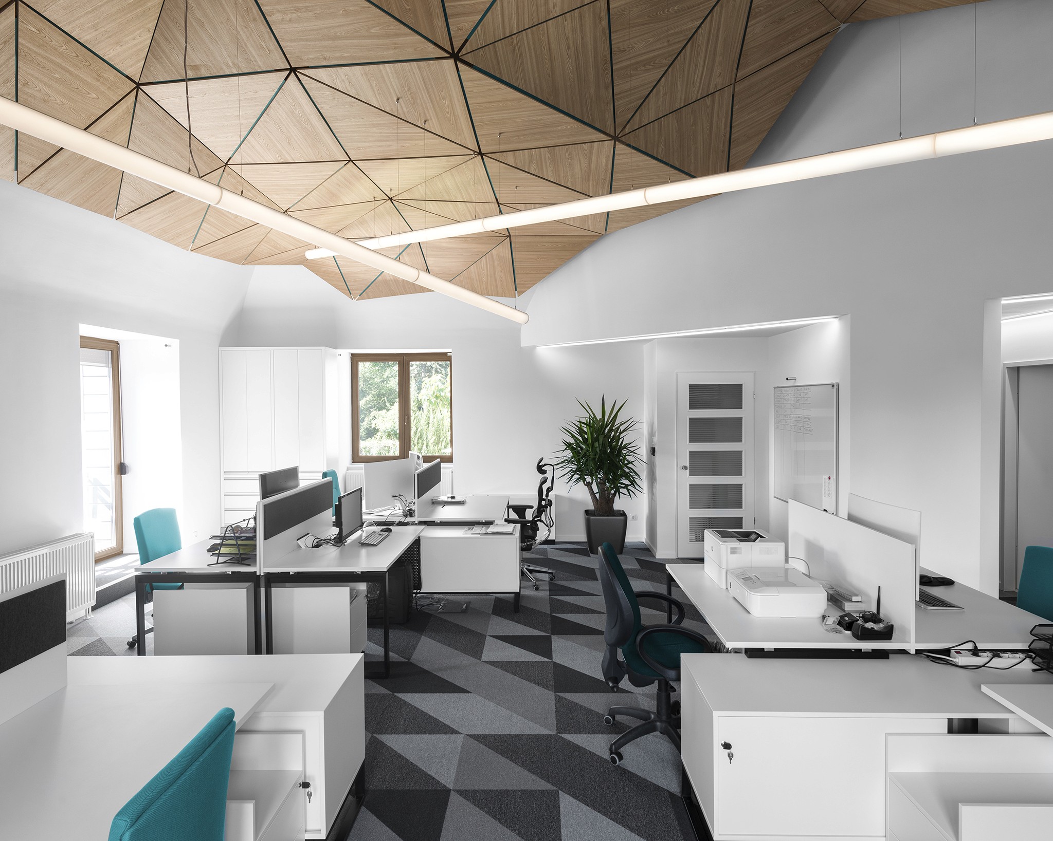 OFFICE IN MANSARD _03_Kroki studio
