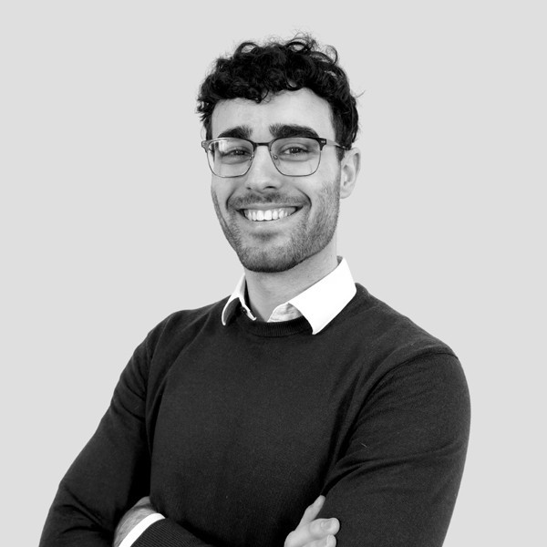 Schwarz Weiß Foto von Laith Ohm