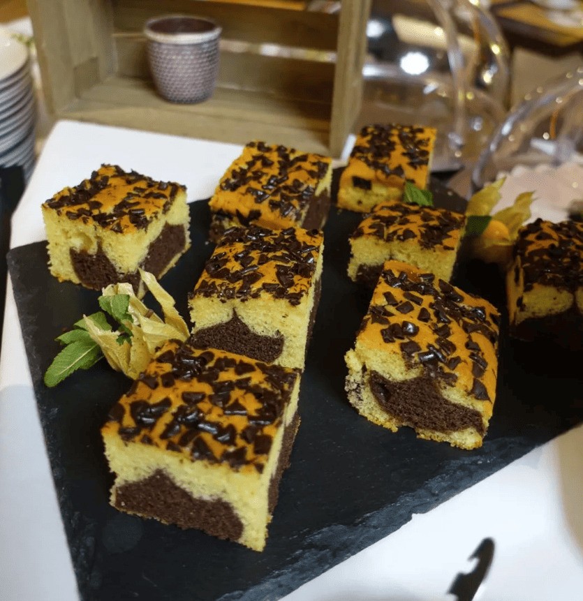 Kuchen am Frühstücksbufett