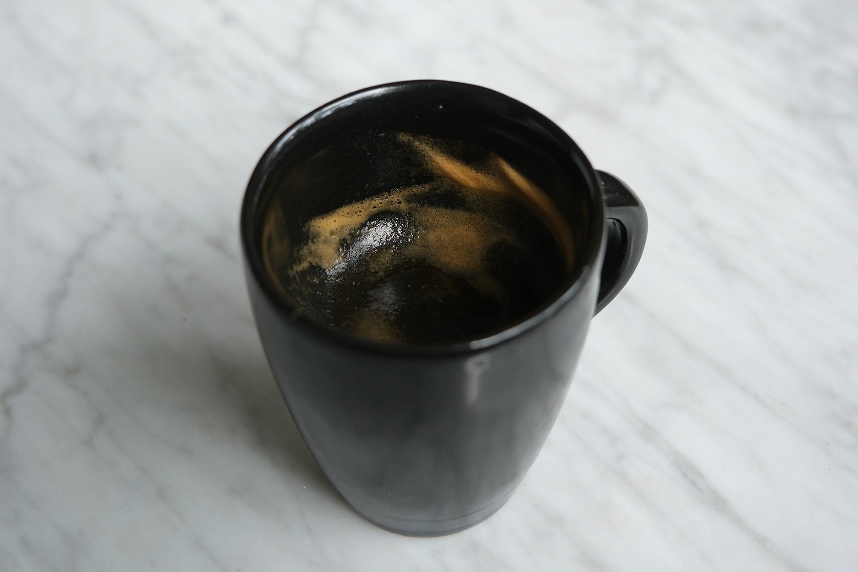 Image of the Recycling speaker and its lifecycle schematic