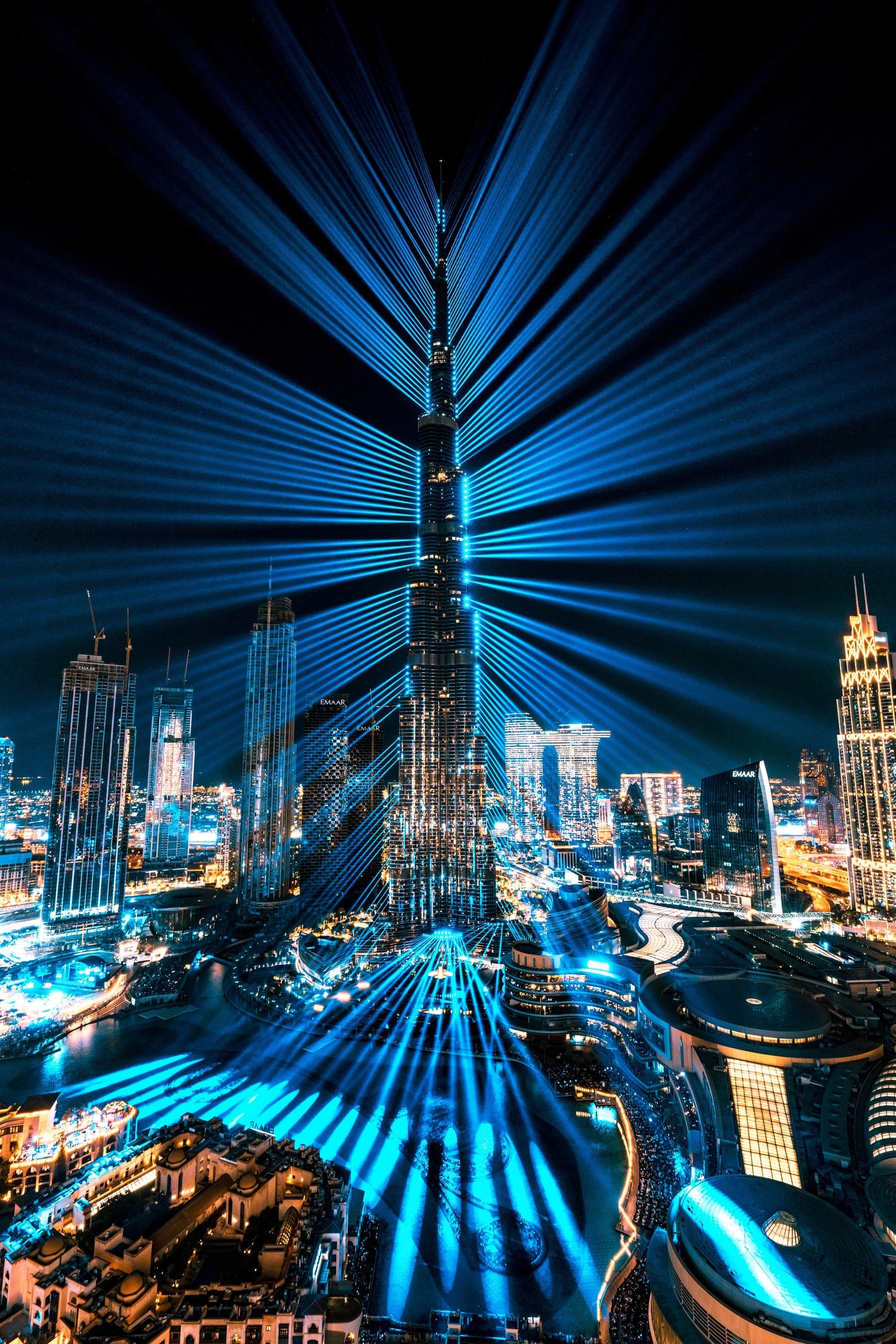 Burj Khalifa new year by Emaar