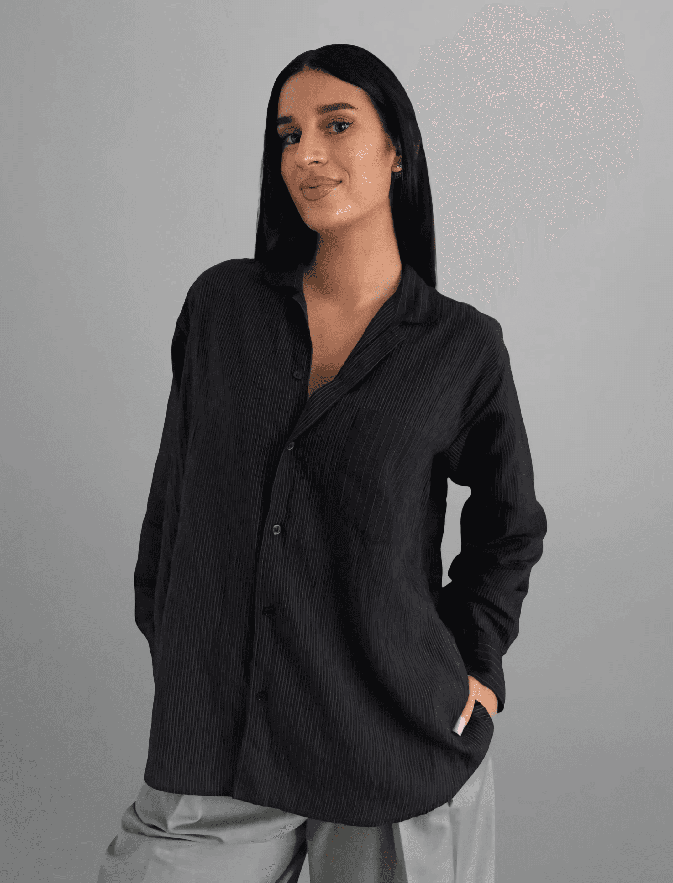 woman in black long sleeve shirt