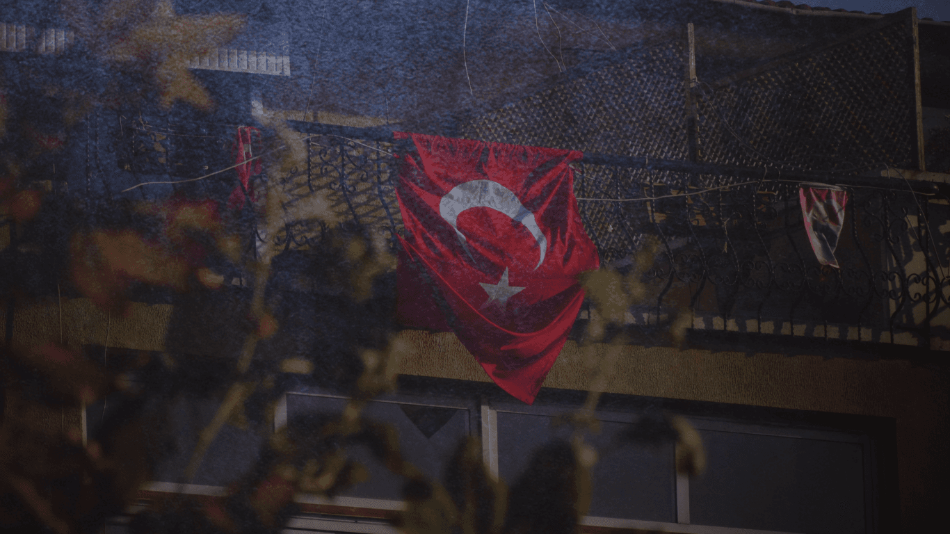 Türkiye's flag - New Emissions Trading System: What It Means for CBAM Costs