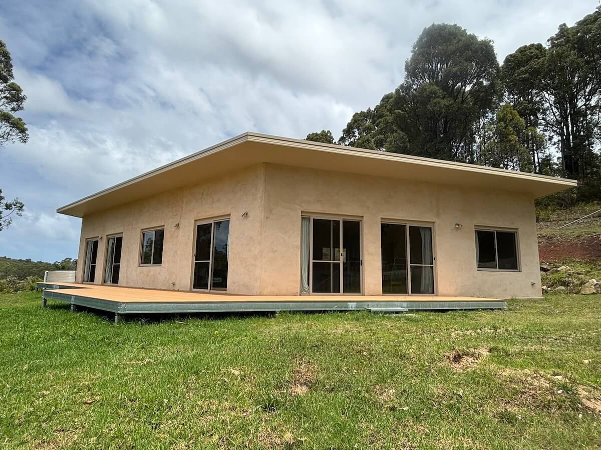 Fire restistant hempcrete home