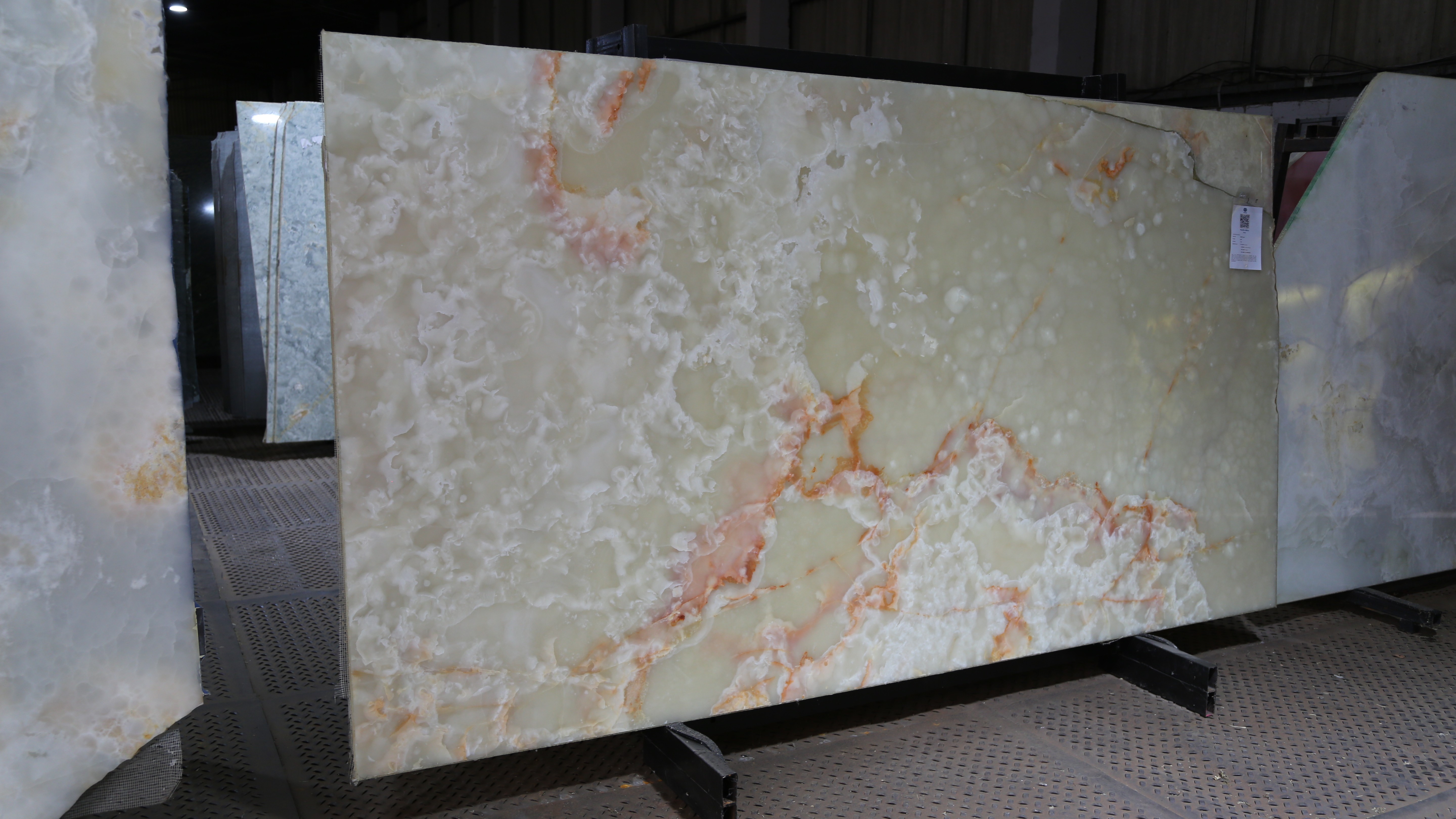 Polished Vanilla White Onyx slab
