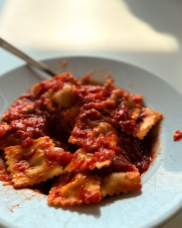 Ravioli al pomodoro