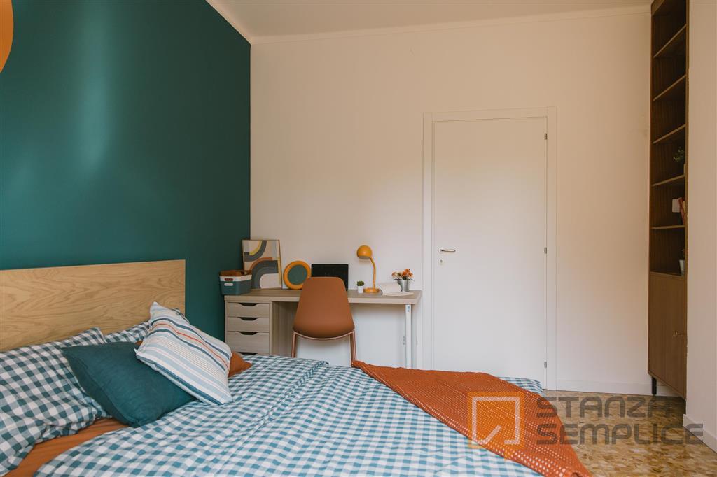 Stanza di 15 mq in Via Bligny, Brescia