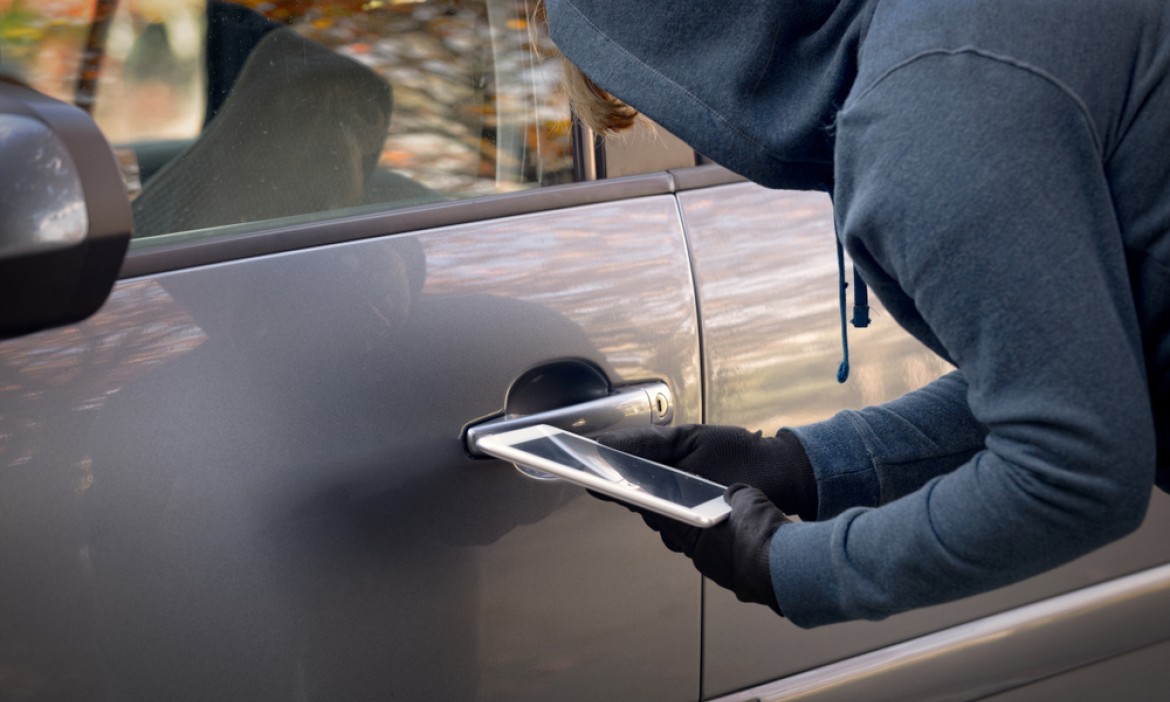 Keyless car theft