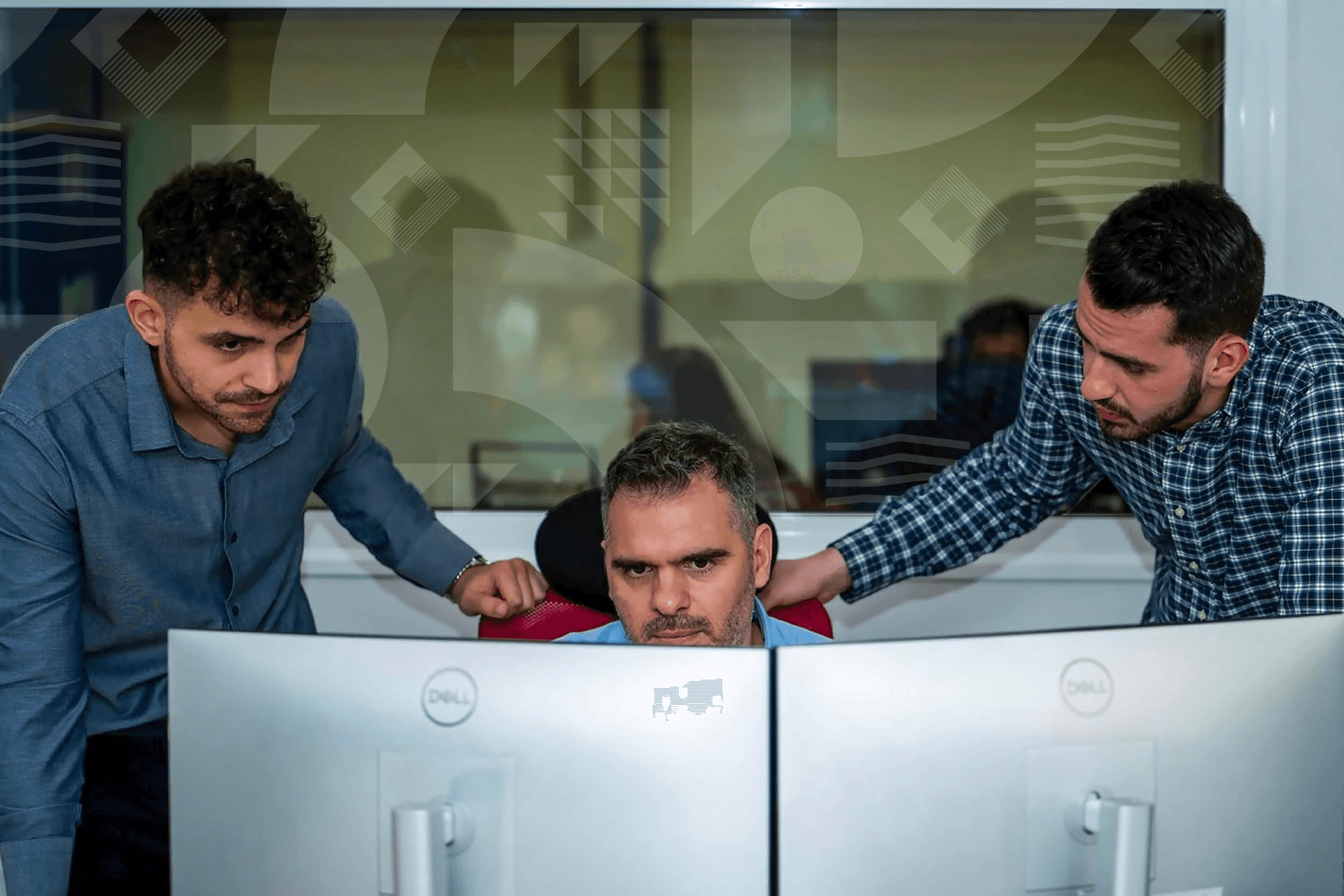 people-meeting-laptop