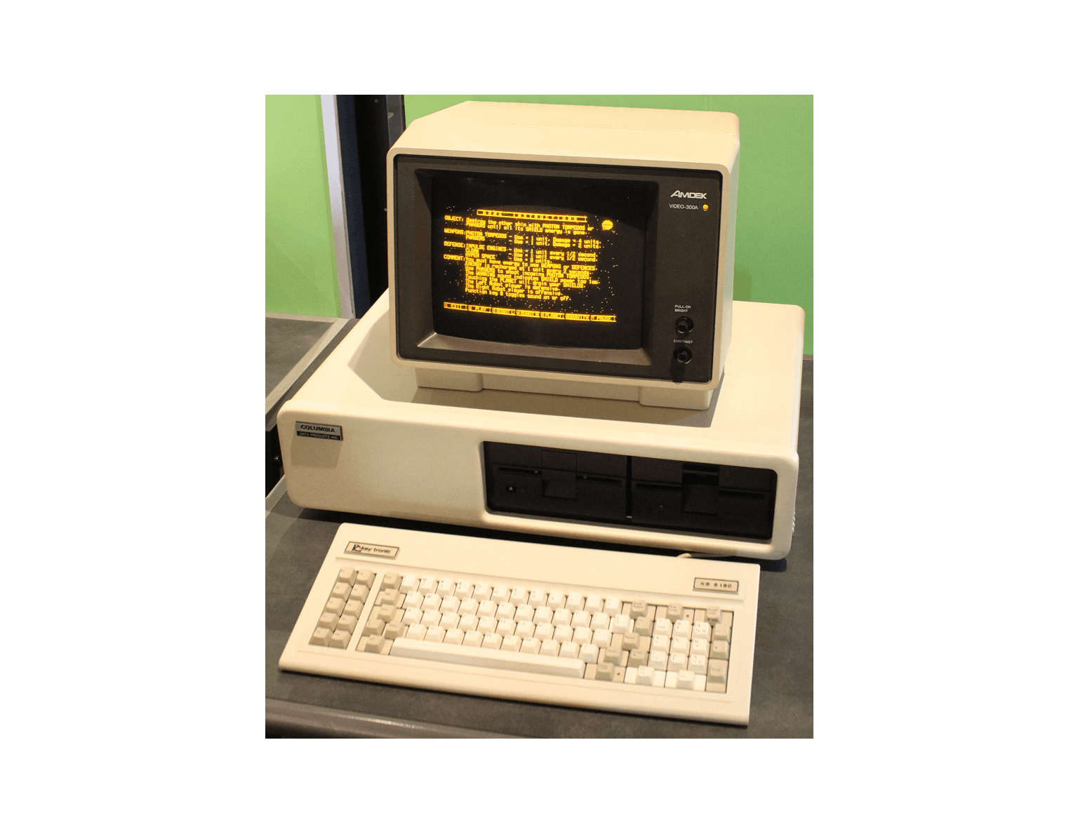 Old IBM MPC 1600 computer on a desk