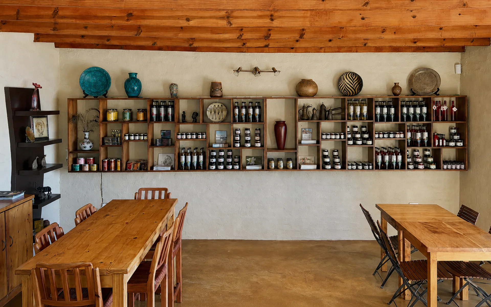 Kuhestan Farm Shop