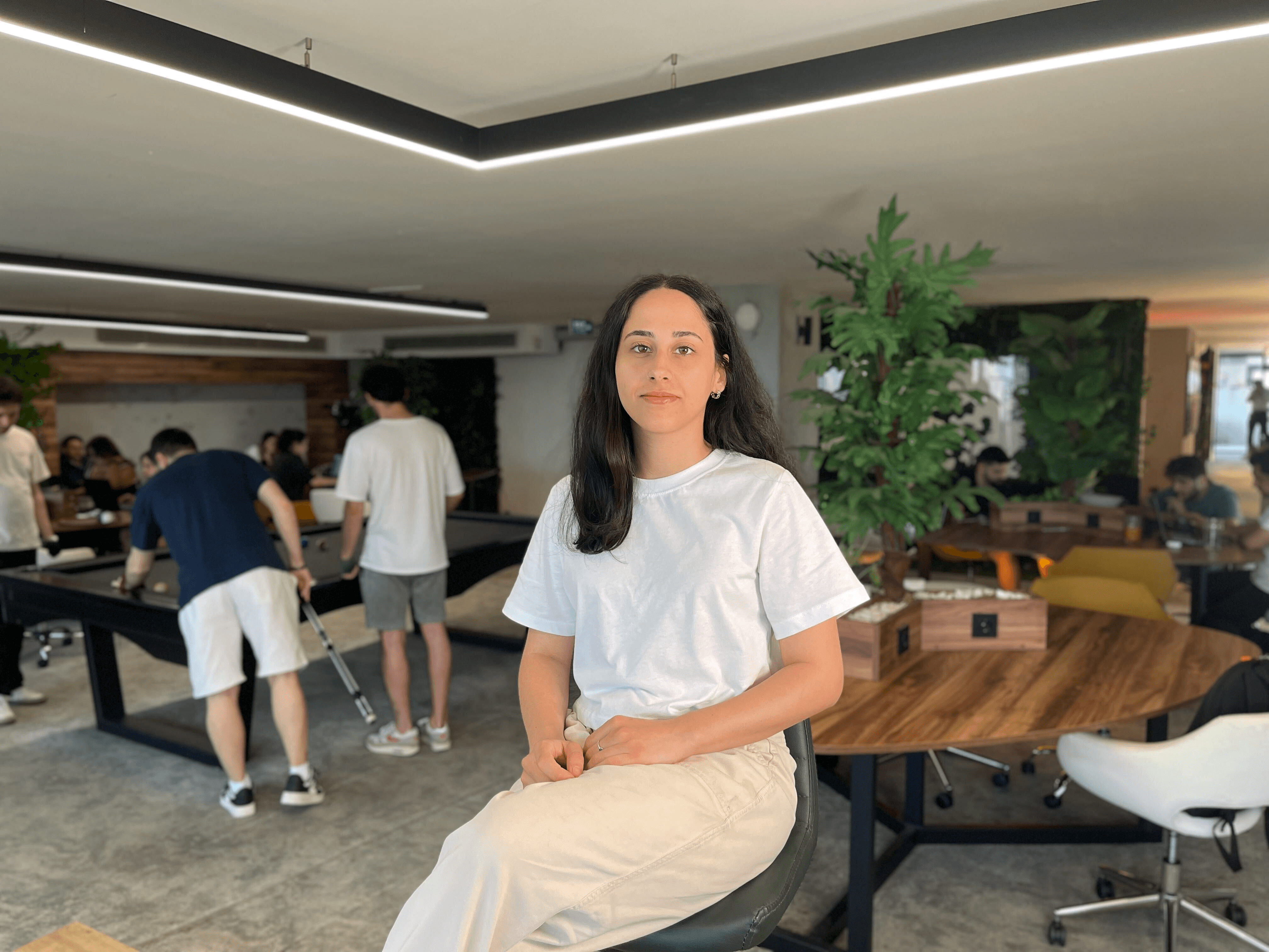 Doğa Dölekçekiç; Growth Designer working in the Neon Apps team.