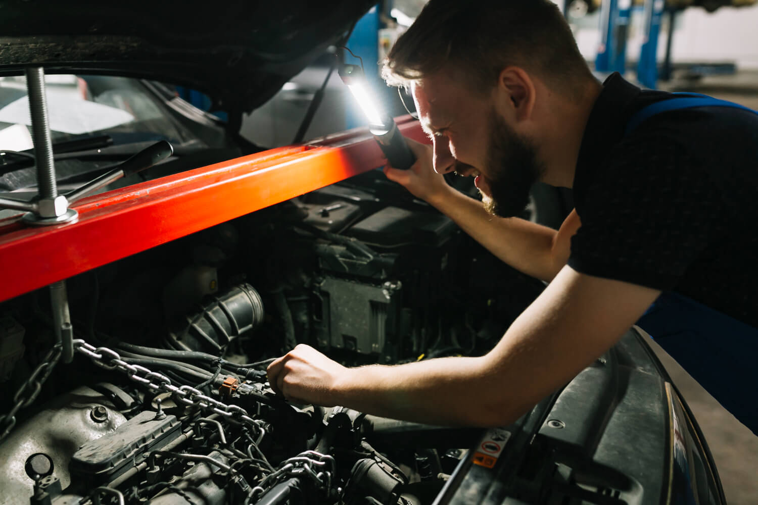 Car mechanic