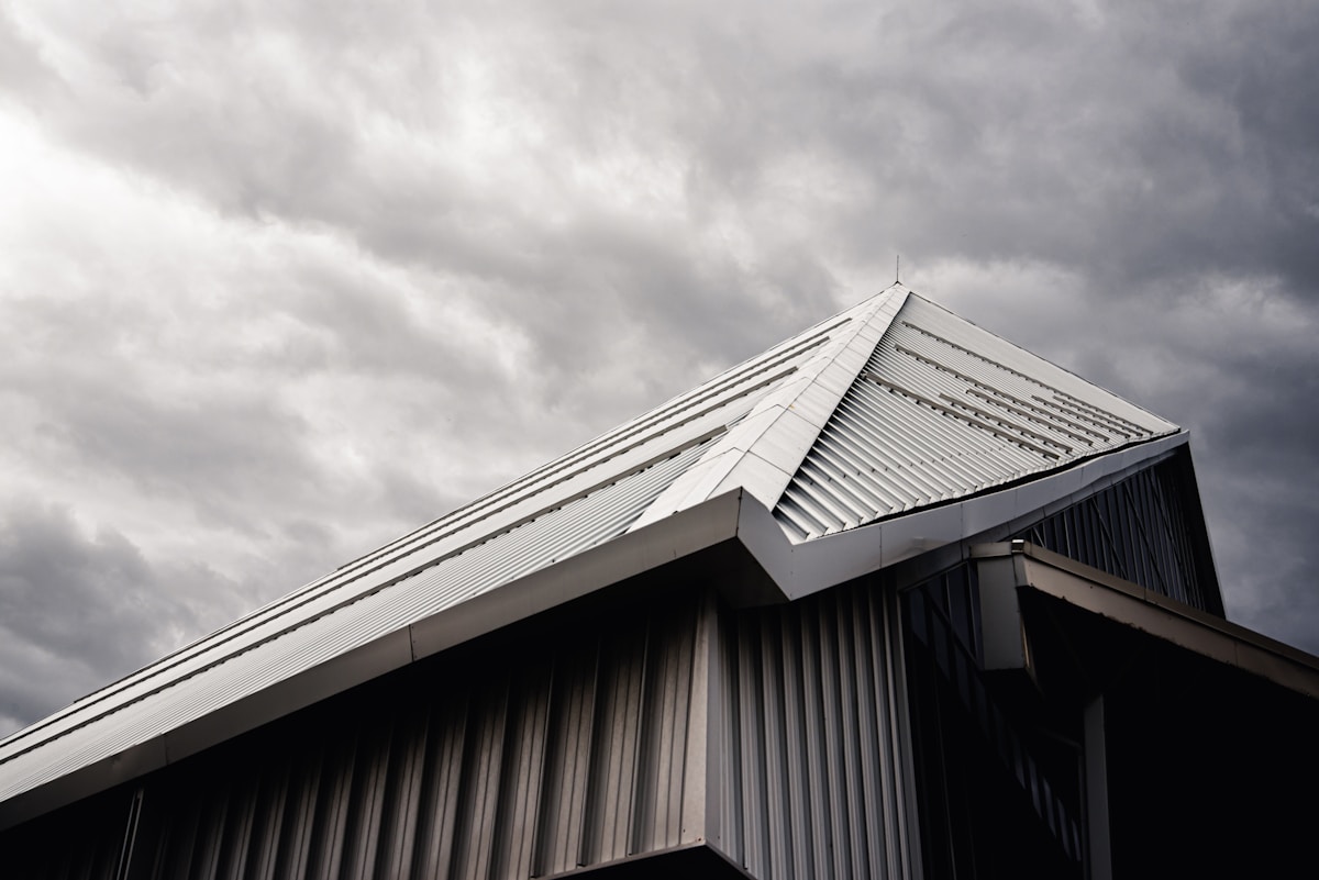 Standing seam metal roof on a mountain home