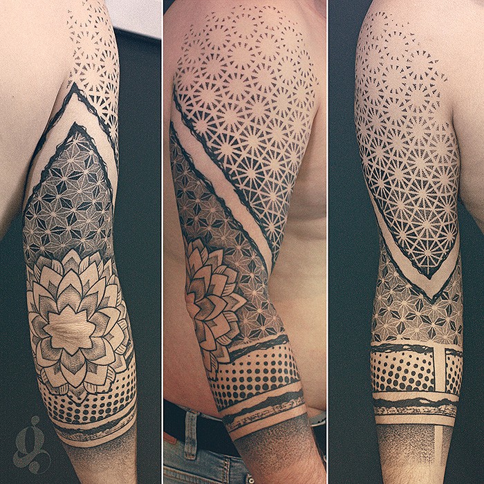Julien Ornemental - Ornemental & Mandala, Abstrait, Bras complet par Julien Joolz à Grinoir Tattoo