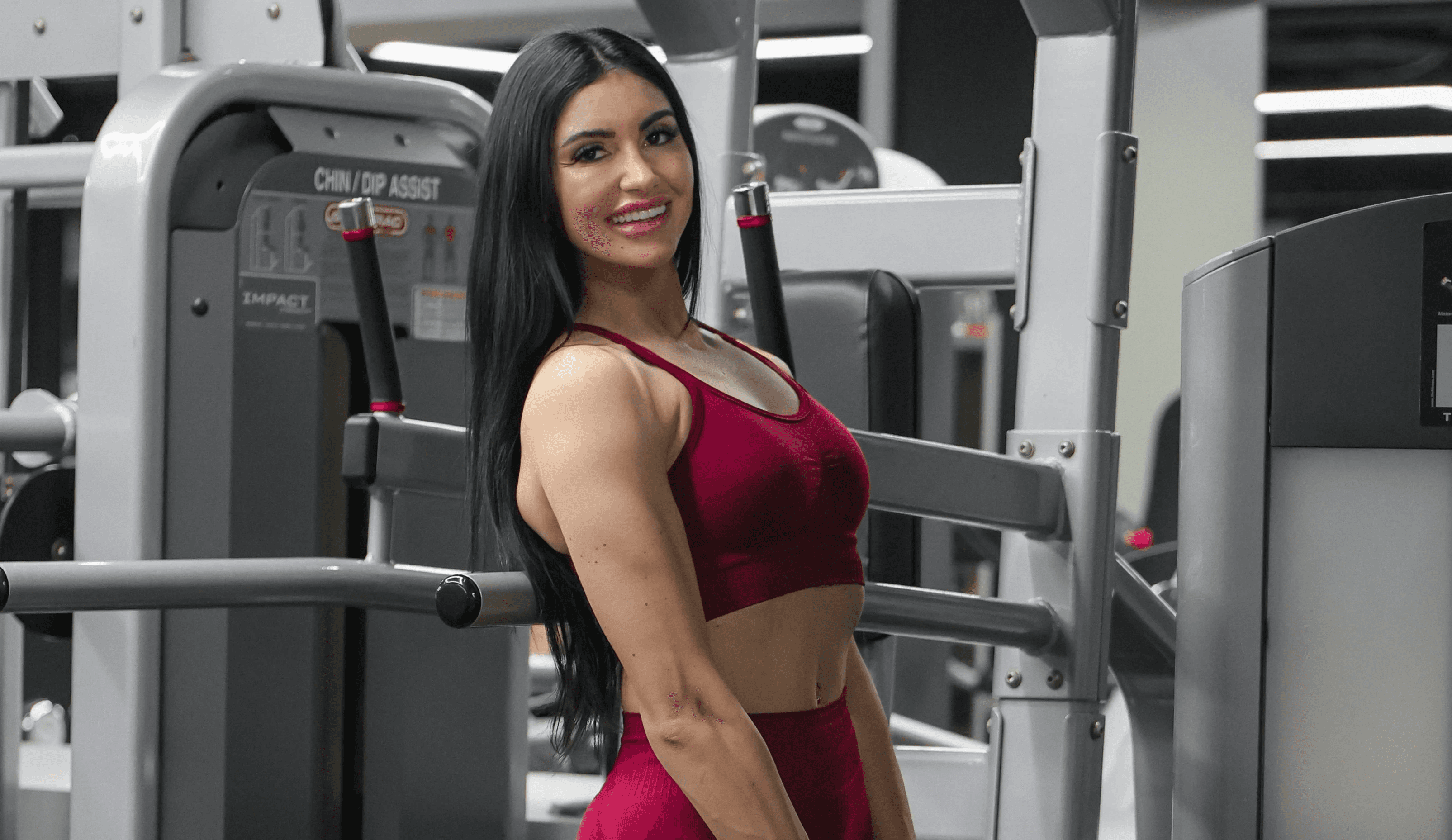 фитнес треньор Ангелина Тодорова в залата