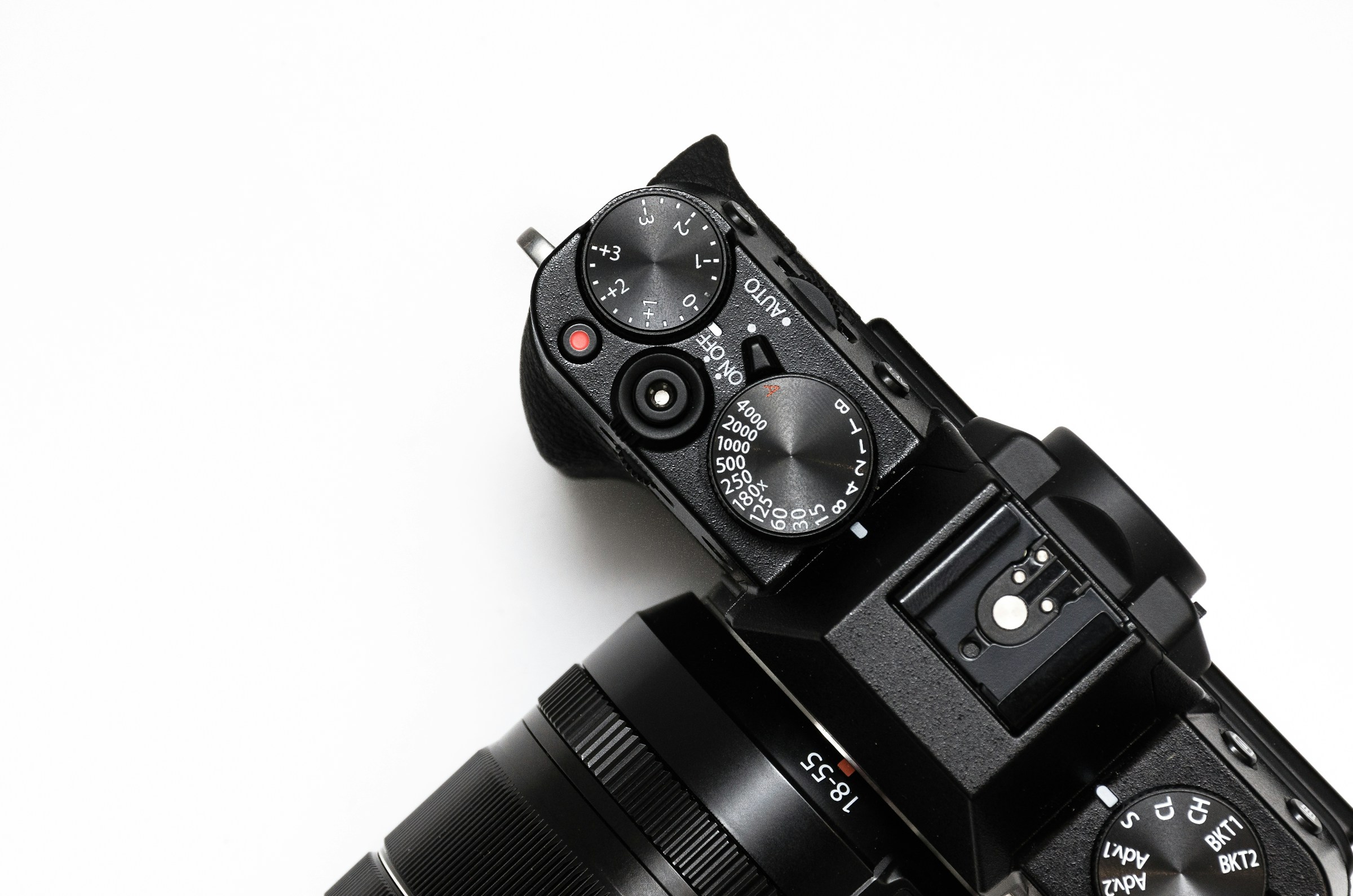 a solo camera - Ecommerce Product Photos