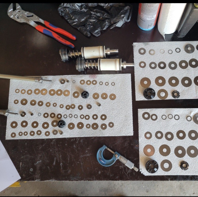 setting zawieszenia Showa tc suzuki rmz