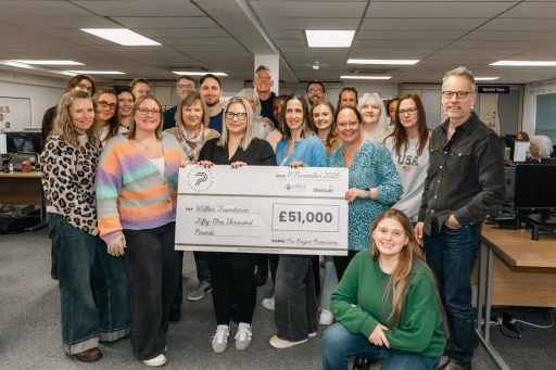 Willow foundation group photo with Graham and the cheque