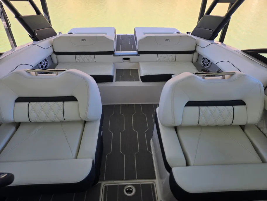 Boat thumbnail 14