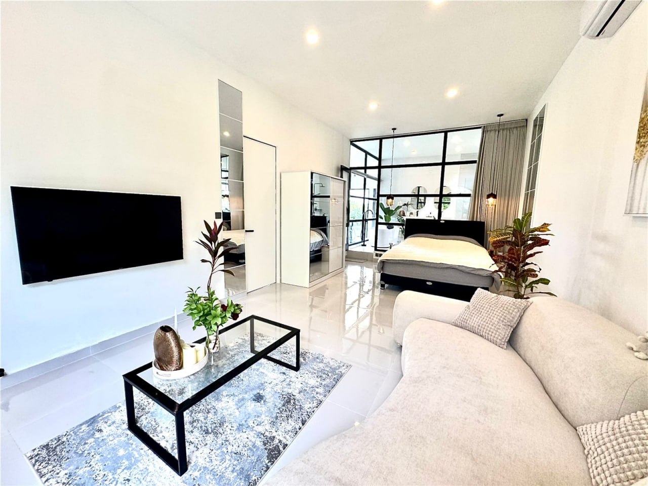 A 2-bedroom villa in Canggu, Tumbak Bayuh, with a rooftop, two terraces, and panoramic rice field views