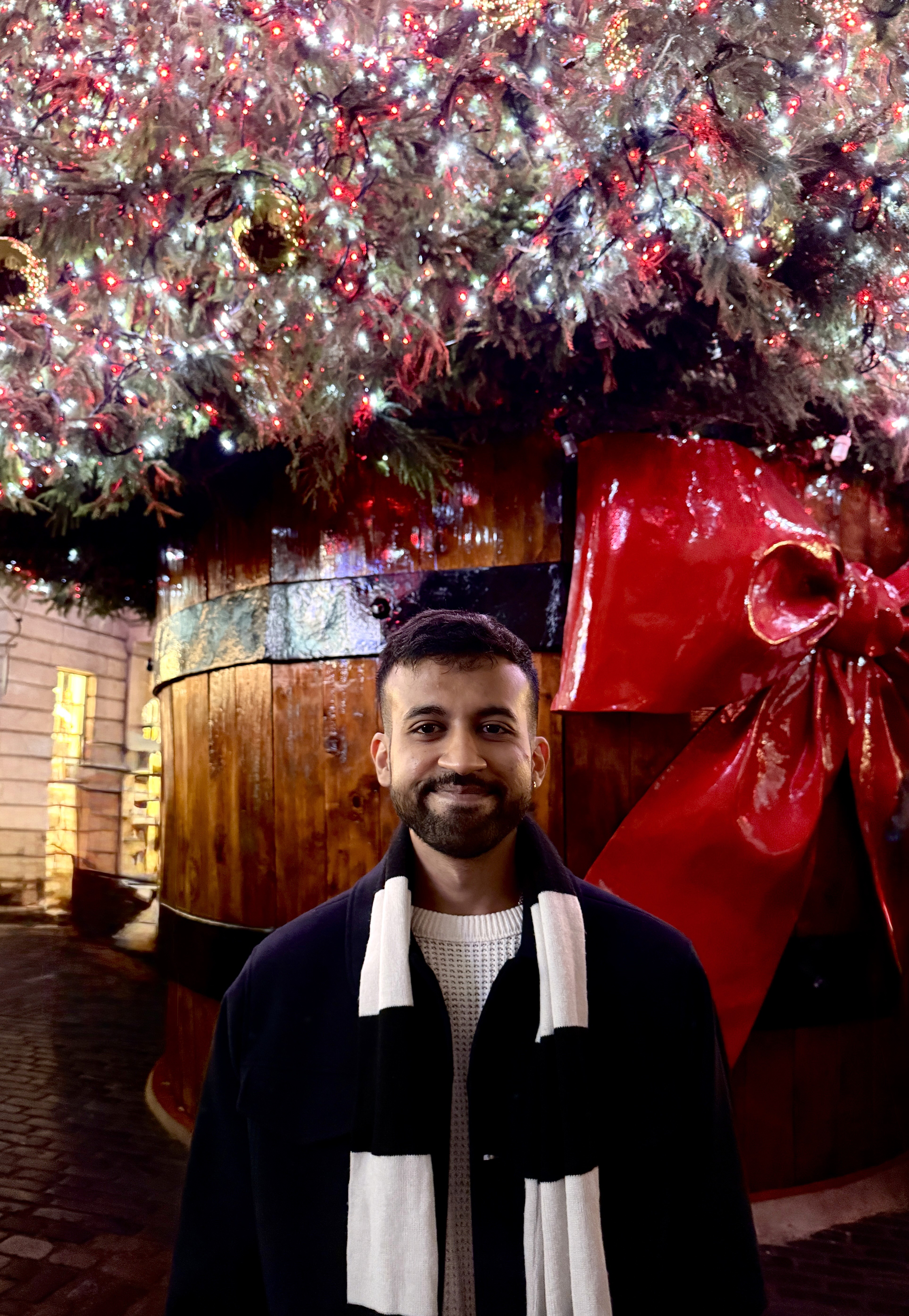 Man in white t-shirt front photo