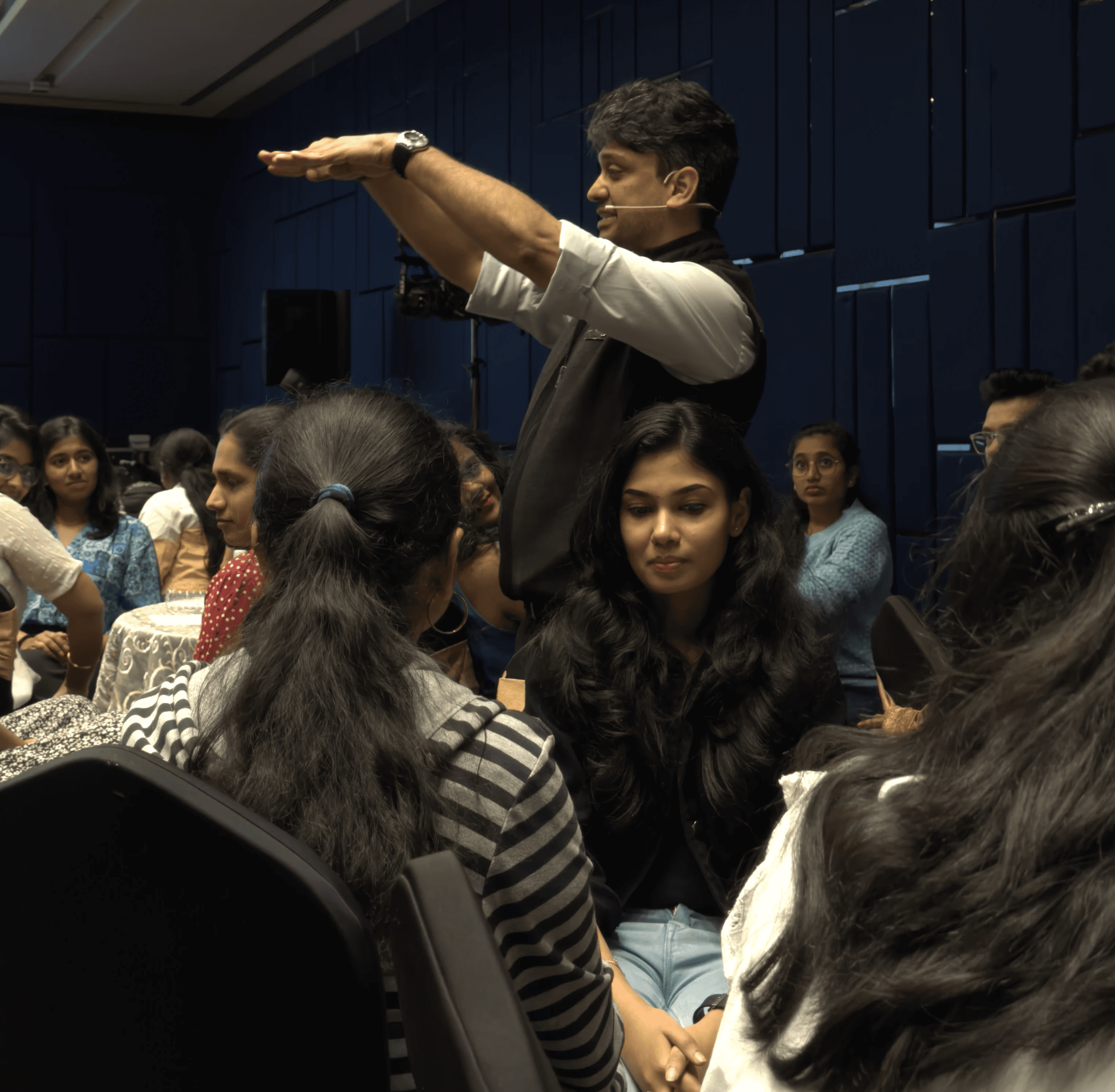 Nikhil Chadha facilitating a leadership workshop