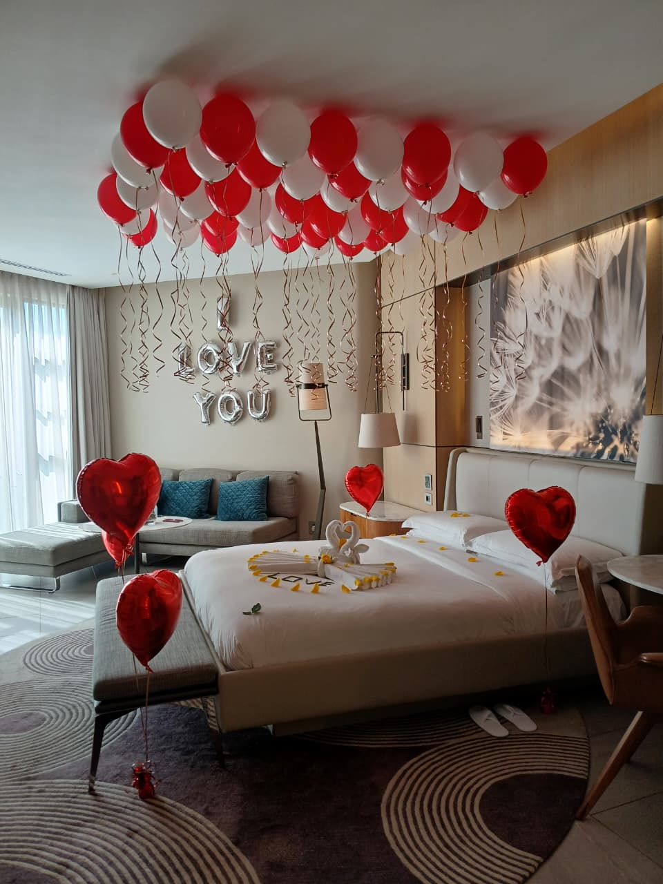 The Balloon Bar