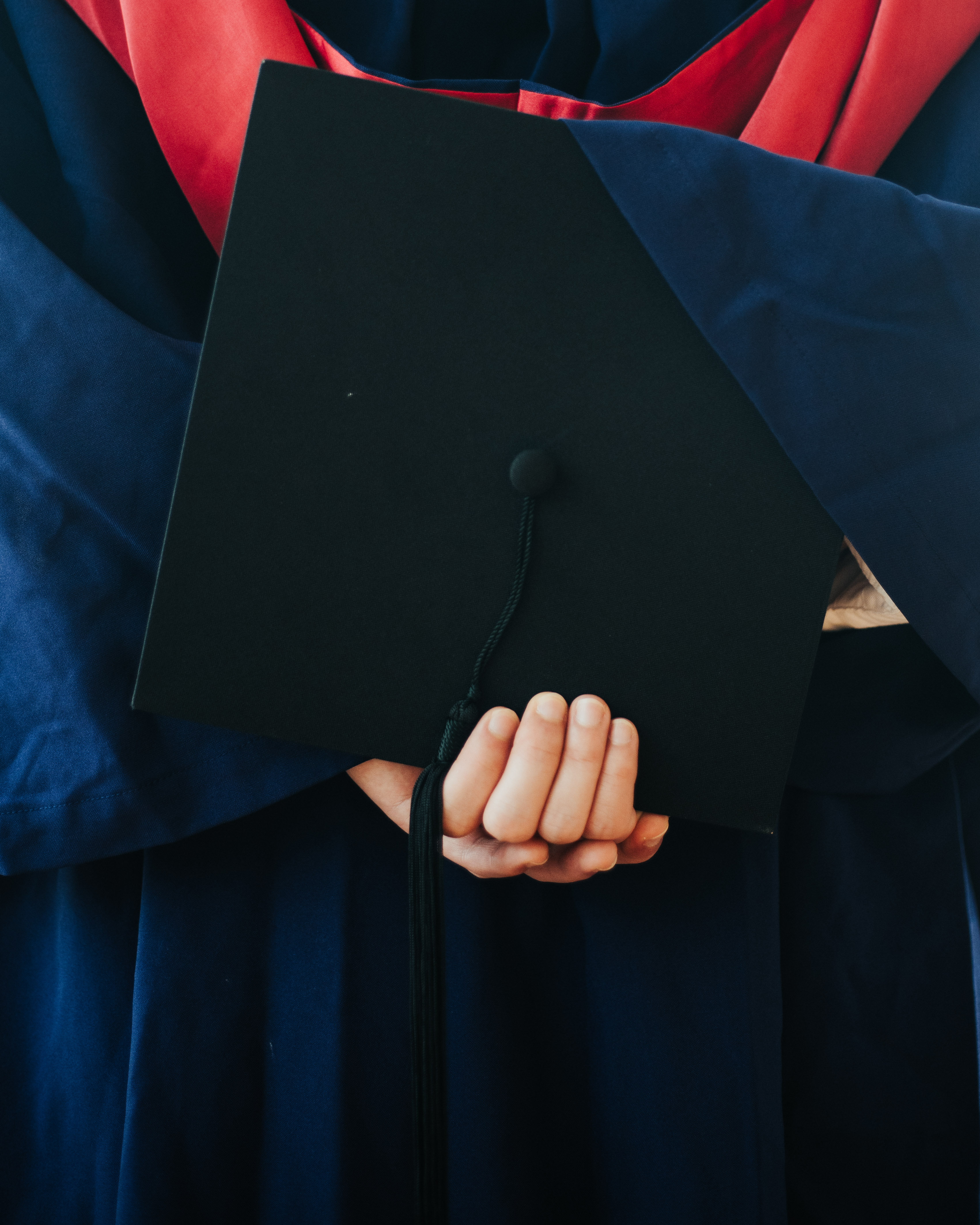 Lifestyle graduation and family portrait photography in Singapore