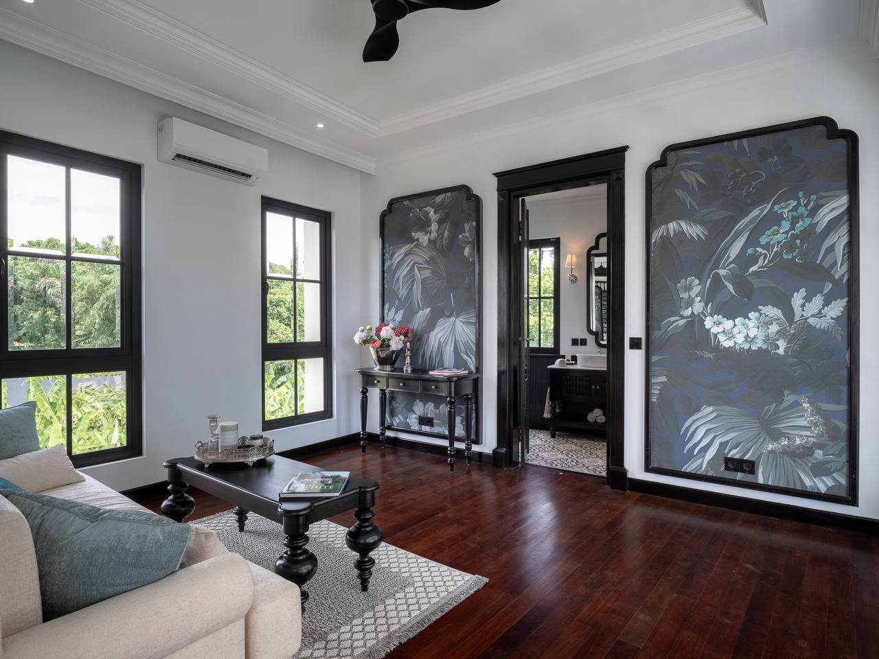 Luxurious 7-bedroom villa in central Umalas