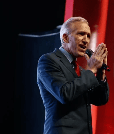 Ken Stearns Hands together stage