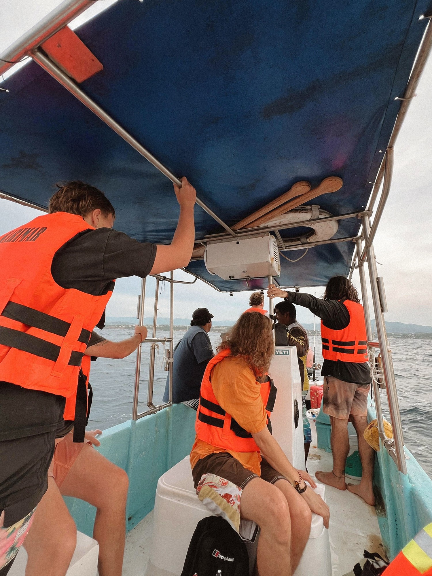 Whale watching tour Puerto Escondido