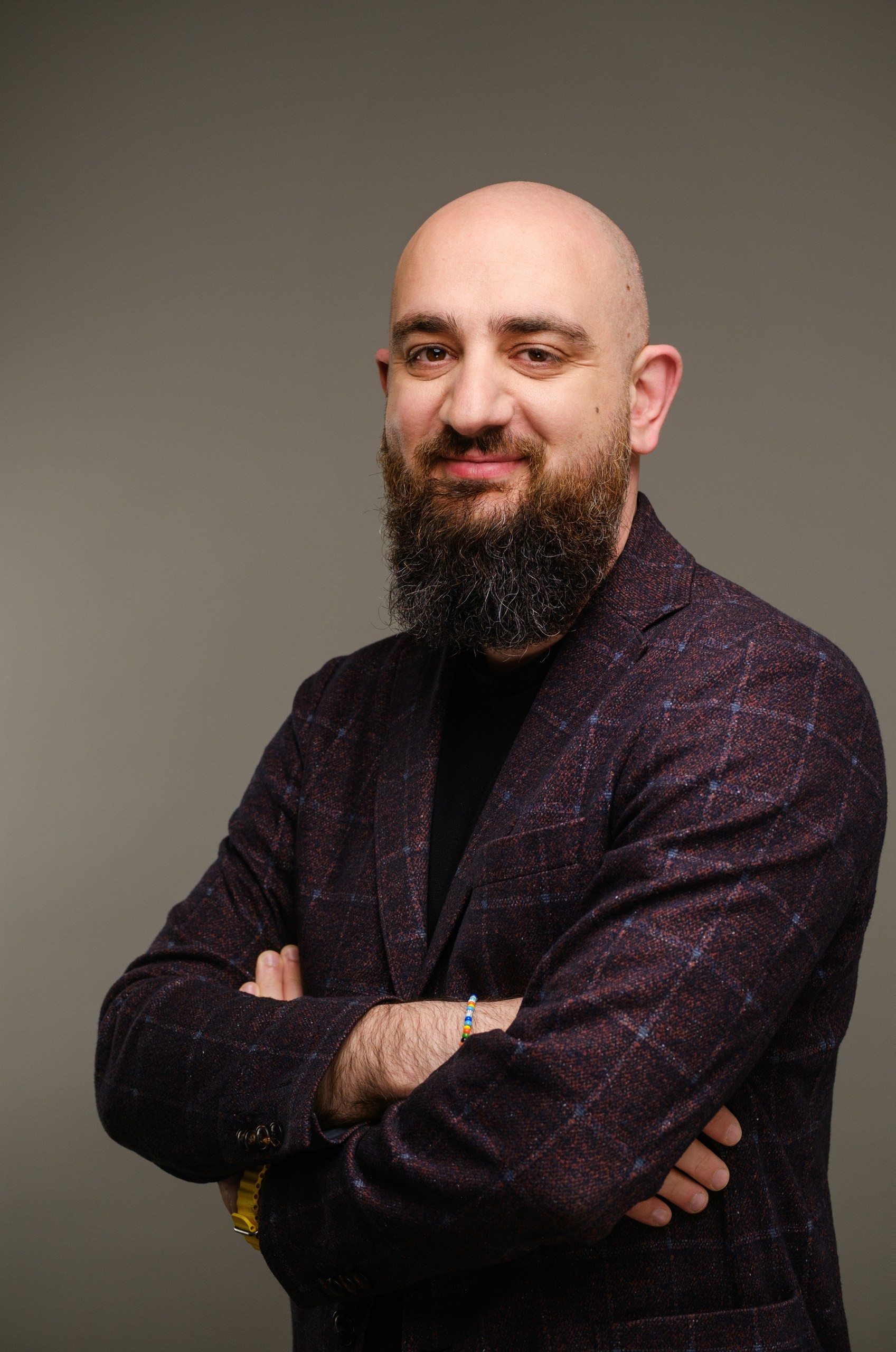 Portrait of portfolio creator – front view