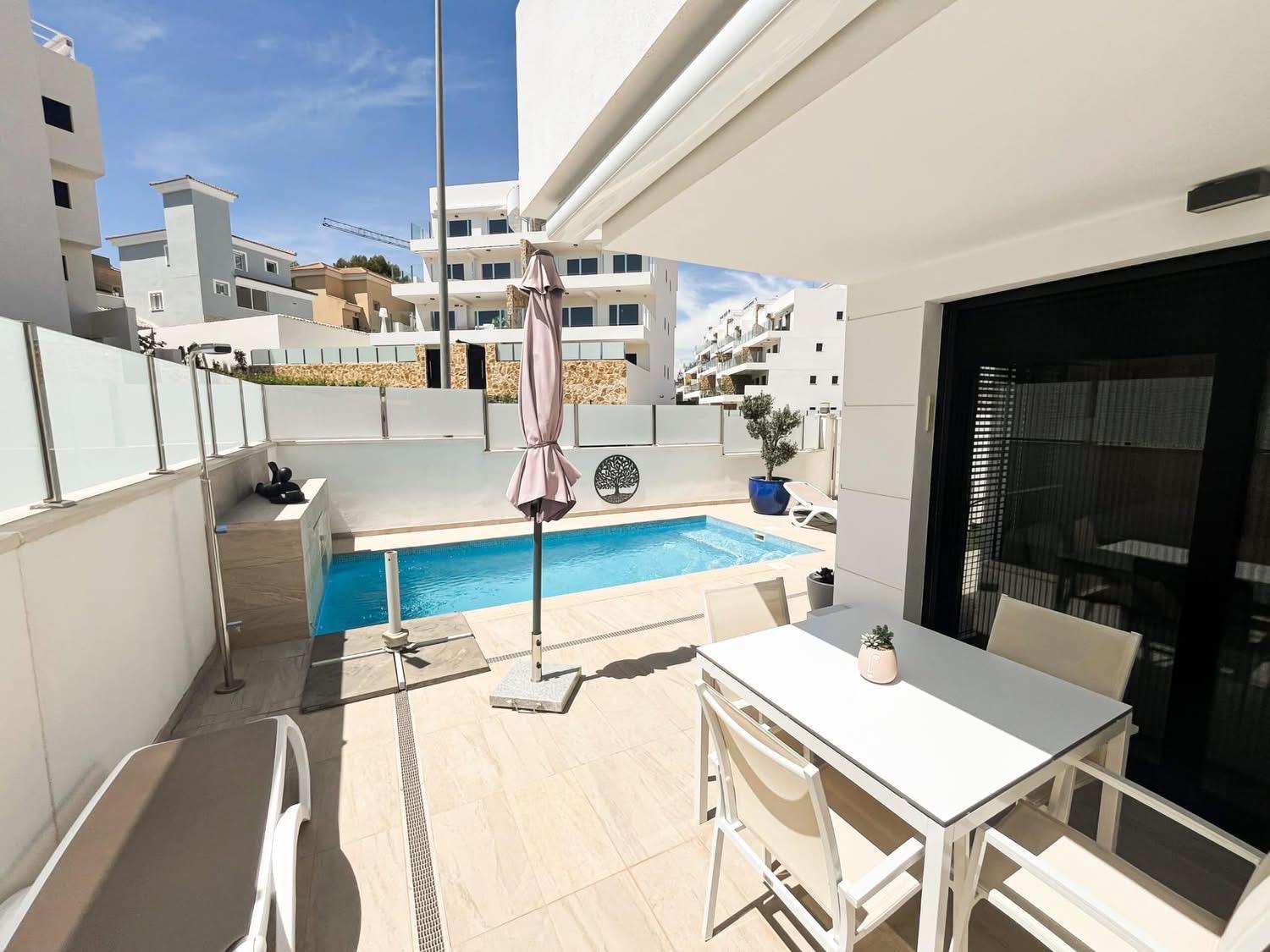 Villa Moderne "Blue Lagoon" Villamartin — 3