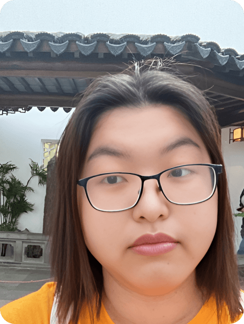 a person wearing a baseball cap