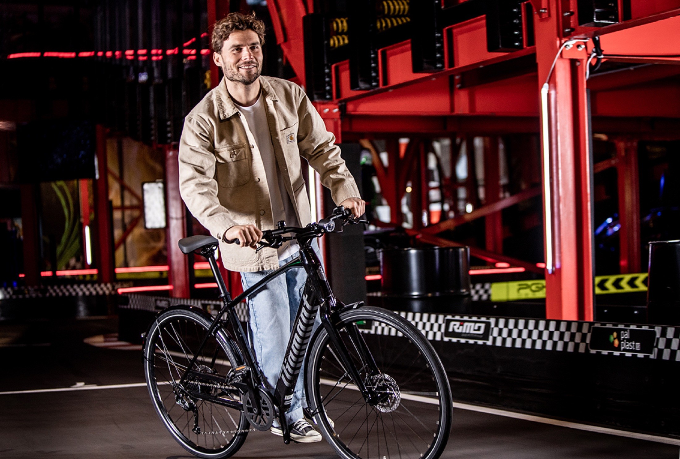 Tobi Deckert – Commercial Model – Diamantrad (Bike Commercial)